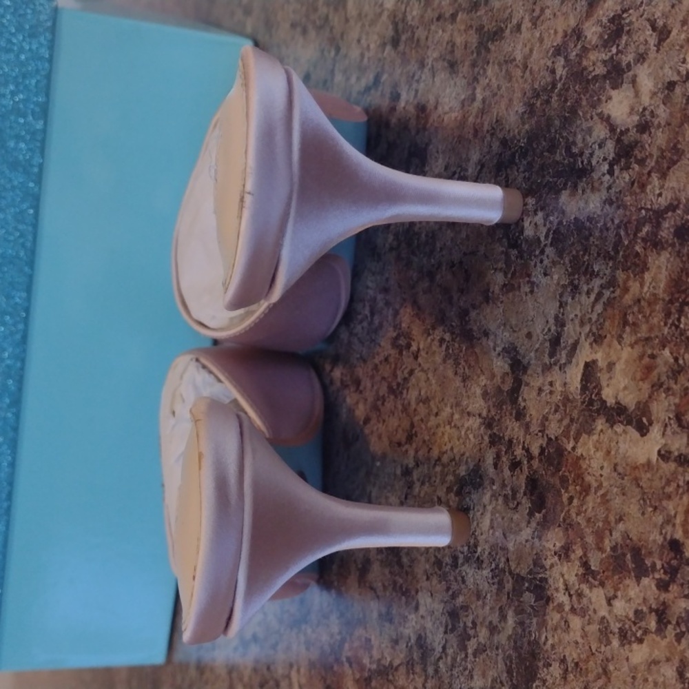 Blue By Betsy Johnson Blush Coset Embellished Heeled Wedding Mules size 7.5 - Picture 2 of 16